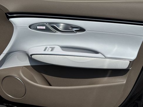 New 2026 Genesis GV70 2.5T Advanced AWD/4WD image 16