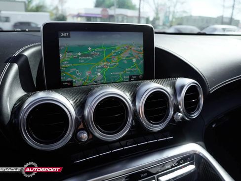 Used 2018 Mercedes-Benz AMG GT Roadster w/ Exclusive Interior Package image 37