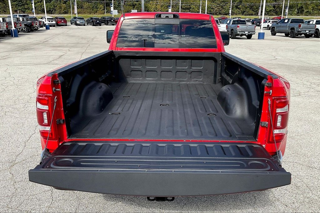 Used 2024 RAM 3500 Tradesman w/ Towing Technology Group AWD/4WD image 25