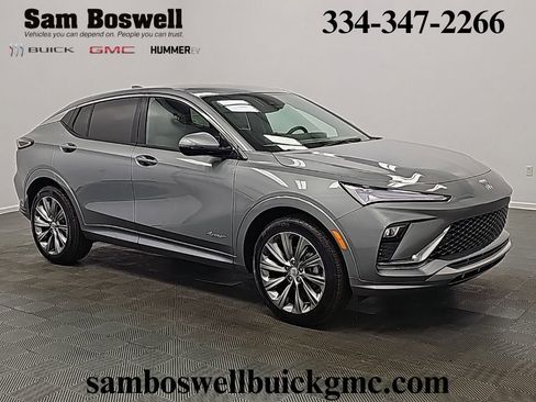 New 2026 Buick Envista Avenir image 2