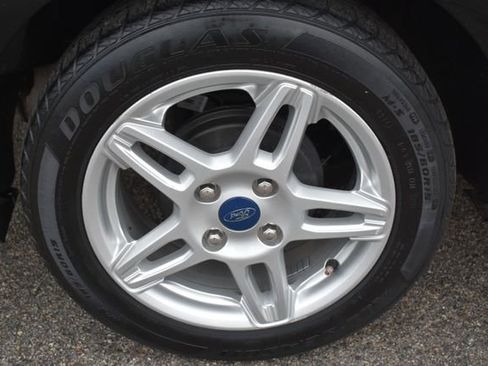 Used 2019 Ford Fiesta SE w/ Cold Weather Package image 40