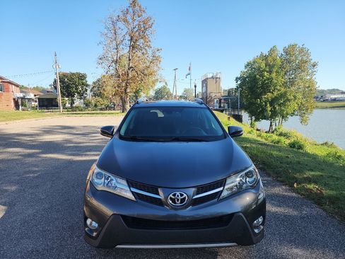 Used 2014 Toyota RAV4 Limited image 8