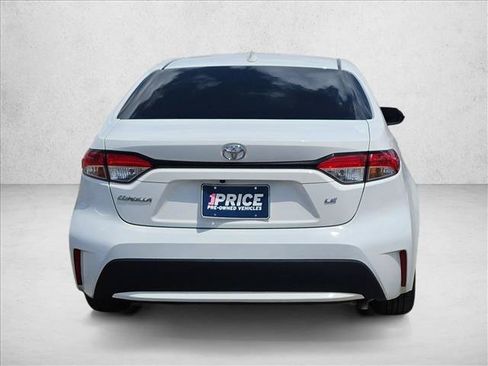 Used 2021 Toyota Corolla LE FWD image 6