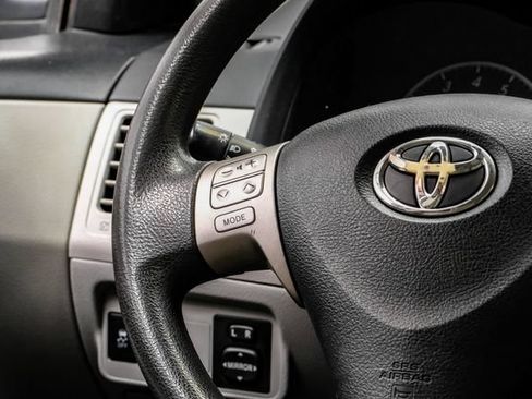 Used 2012 Toyota Corolla LE FWD image 20