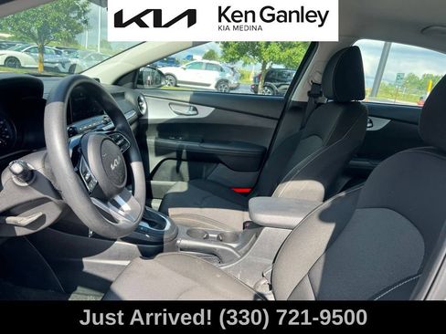 Certified 2024 Kia Forte LXS FWD image 11