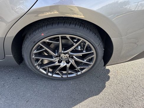 New 2025 Toyota Camry SE w/ Convenience Package FWD image 12