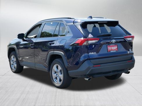 Certified 2025 Toyota RAV4 XLE AWD/4WD image 5