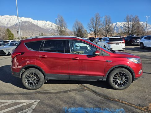 Used 2019 Ford Escape Titanium AWD/4WD image 5