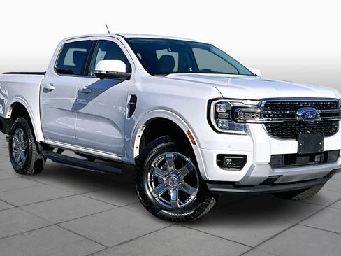 Used 2025 Ford Ranger Lariat w/ Chrome Accent Package image 3
