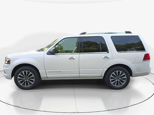 Used 2015 Lincoln Navigator 4WD image 10