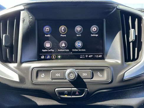 Used 2024 GMC Terrain SLE image 23