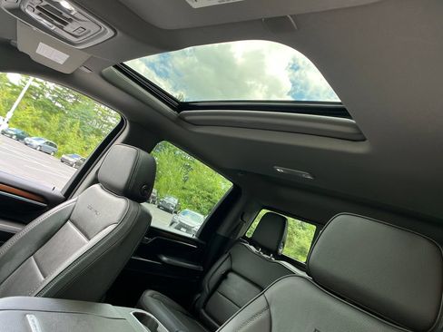 Used 2024 GMC Sierra 2500 Denali w/ Denali Reserve Package AWD/4WD image 21