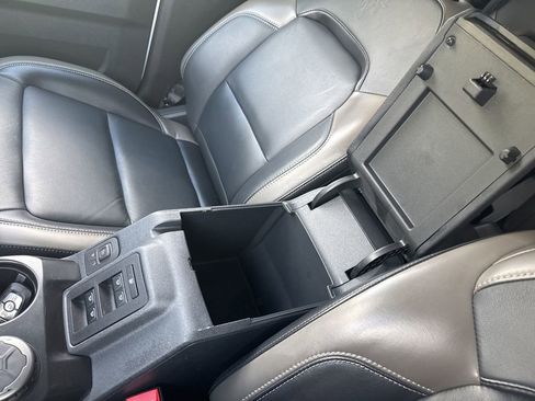 Used 2025 Ford Bronco Outer Banks AWD/4WD image 19