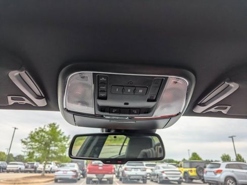 Used 2023 Dodge Charger Scat Pack RWD image 21