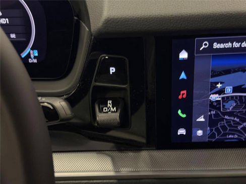 New 2026 Porsche Cayenne S image 37