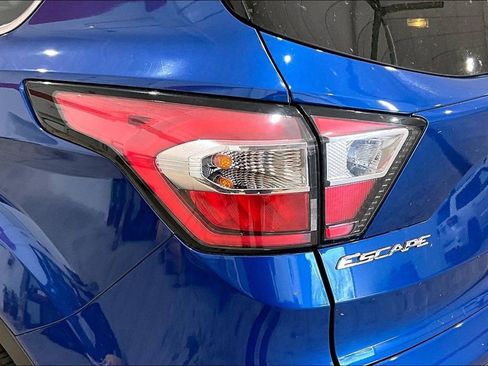 Used 2017 Ford Escape SE AWD/4WD image 29