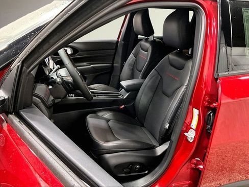 New 2026 Jeep Compass Trailhawk w/ Sun, Sound & Navigation Group image 11