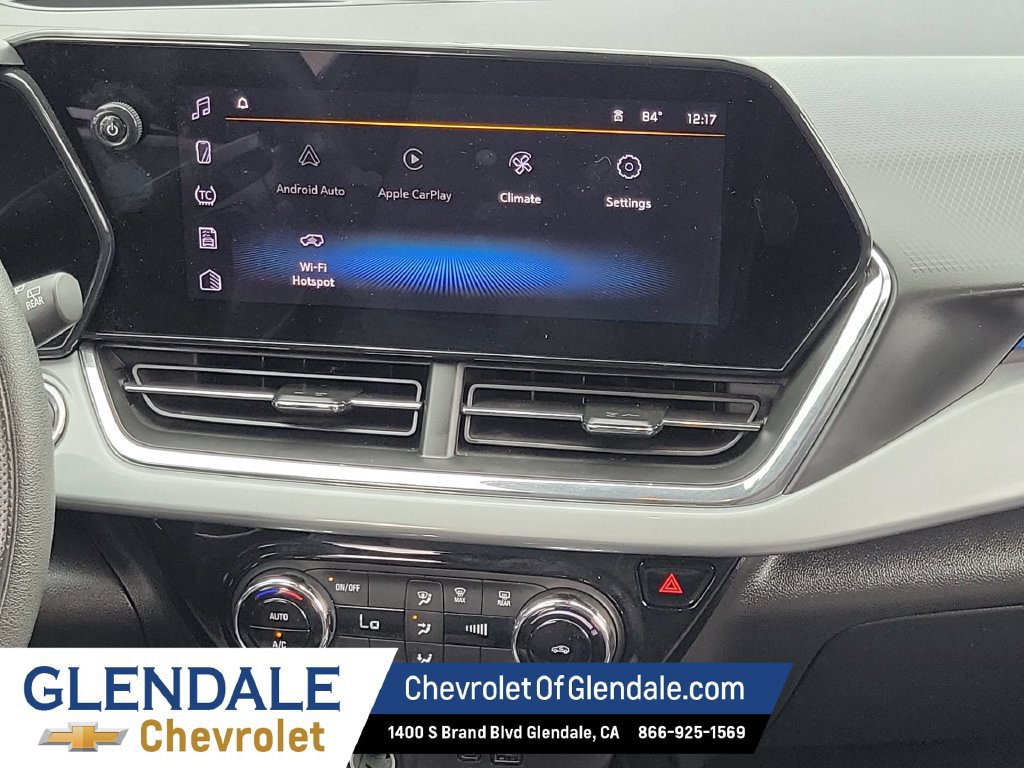 Used 2025 Chevrolet Trax LT FWD image 25