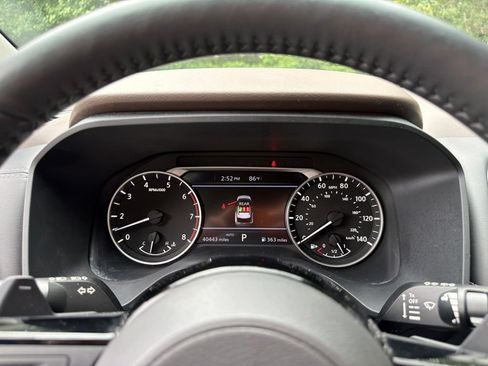Used 2023 Nissan Rogue SV w/ SV Premium Package AWD/4WD image 24