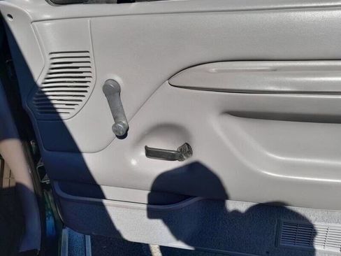 Used 1996 Ford F150 2WD Regular Cab image 21