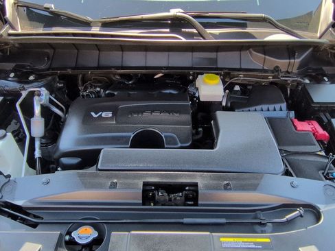 Certified 2022 Nissan Pathfinder SL w/ SL Premium Package FWD image 28