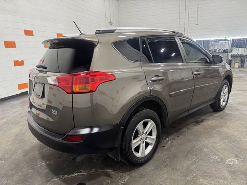 Used 2014 Toyota RAV4 XLE image 15