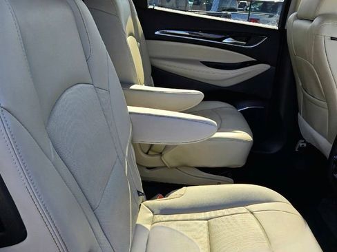Used 2019 Buick Enclave Essence image 49