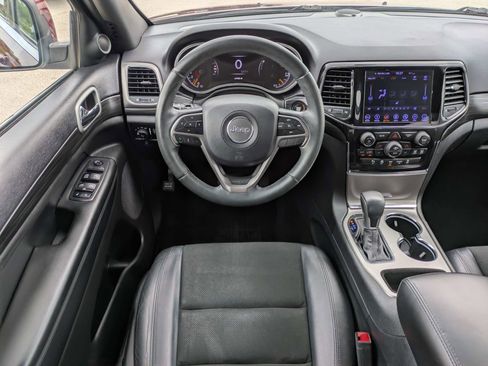 Used 2019 Jeep Grand Cherokee Laredo w/ Laredo X Package AWD/4WD image 19
