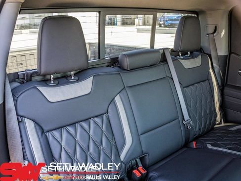 New 2025 Chevrolet Silverado 1500 RST AWD/4WD image 24