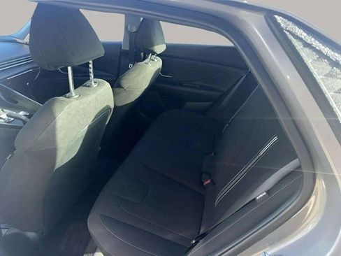 Used 2024 Hyundai Elantra SEL image 14
