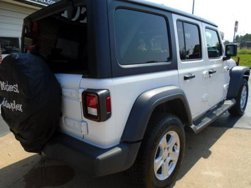 Used 2020 Jeep Wrangler Unlimited Sport S image 4