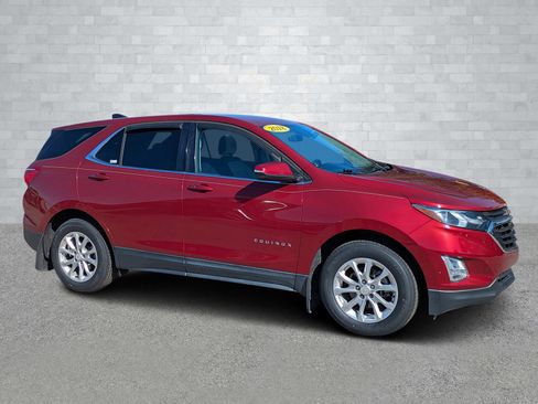 Used 2018 Chevrolet Equinox LT image 2