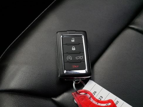 Used 2023 Jeep Grand Cherokee 4WD 4xe image 32