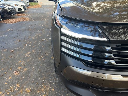 New 2026 Nissan Kicks SV image 10