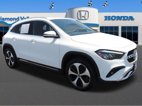 Used 2025 Mercedes-Benz GLA 250 image 1