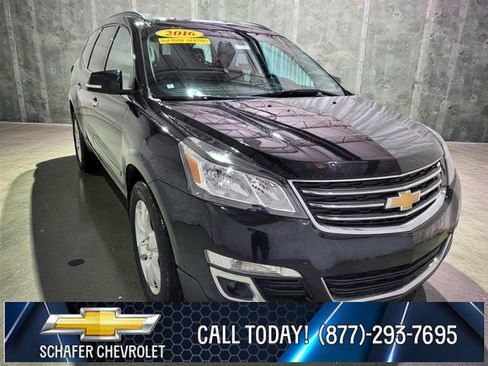 Used 2016 Chevrolet Traverse LT w/ Traveler's Package image 13