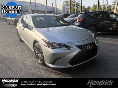 Used 2025 Lexus ES 350 w/ Premium Package