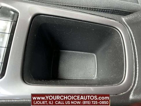 Used 2019 Chevrolet Cruze LT w/ Convenience Package image 14