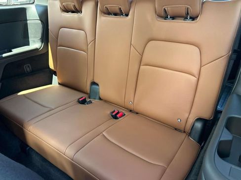 New 2026 Nissan Pathfinder Platinum w/ Cargo Package AWD/4WD image 22