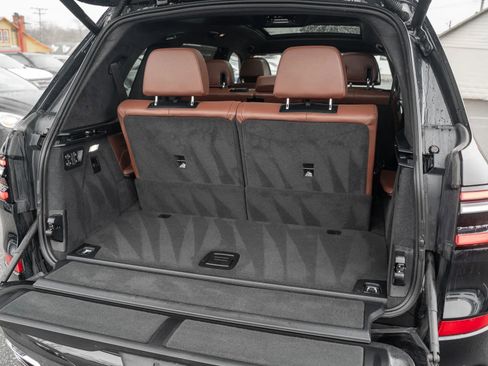 Used 2023 BMW X7 xDrive40i w/ Executive Package image 14