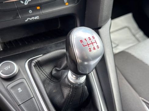 Used 2017 Ford Focus ST FWD image 21