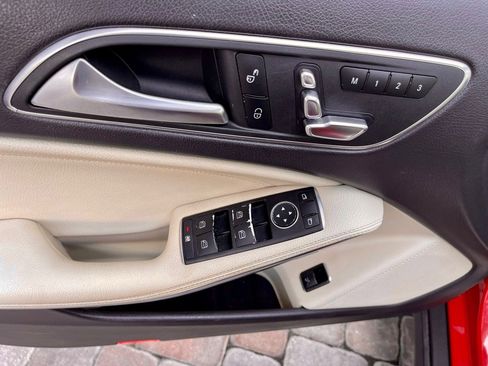 Used 2018 Mercedes-Benz GLA 250 image 28