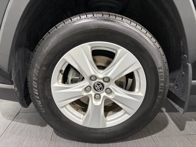 Used 2020 Toyota RAV4 XLE w/ Convenience Package AWD/4WD image 22
