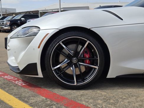 Used 2021 Toyota Supra Premium w/ Driver Assist Package image 5