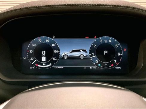 Certified 2025 Land Rover Discovery S image 22