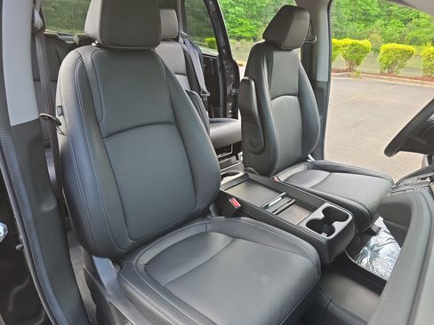 Used 2024 Honda Odyssey EX-L image 10