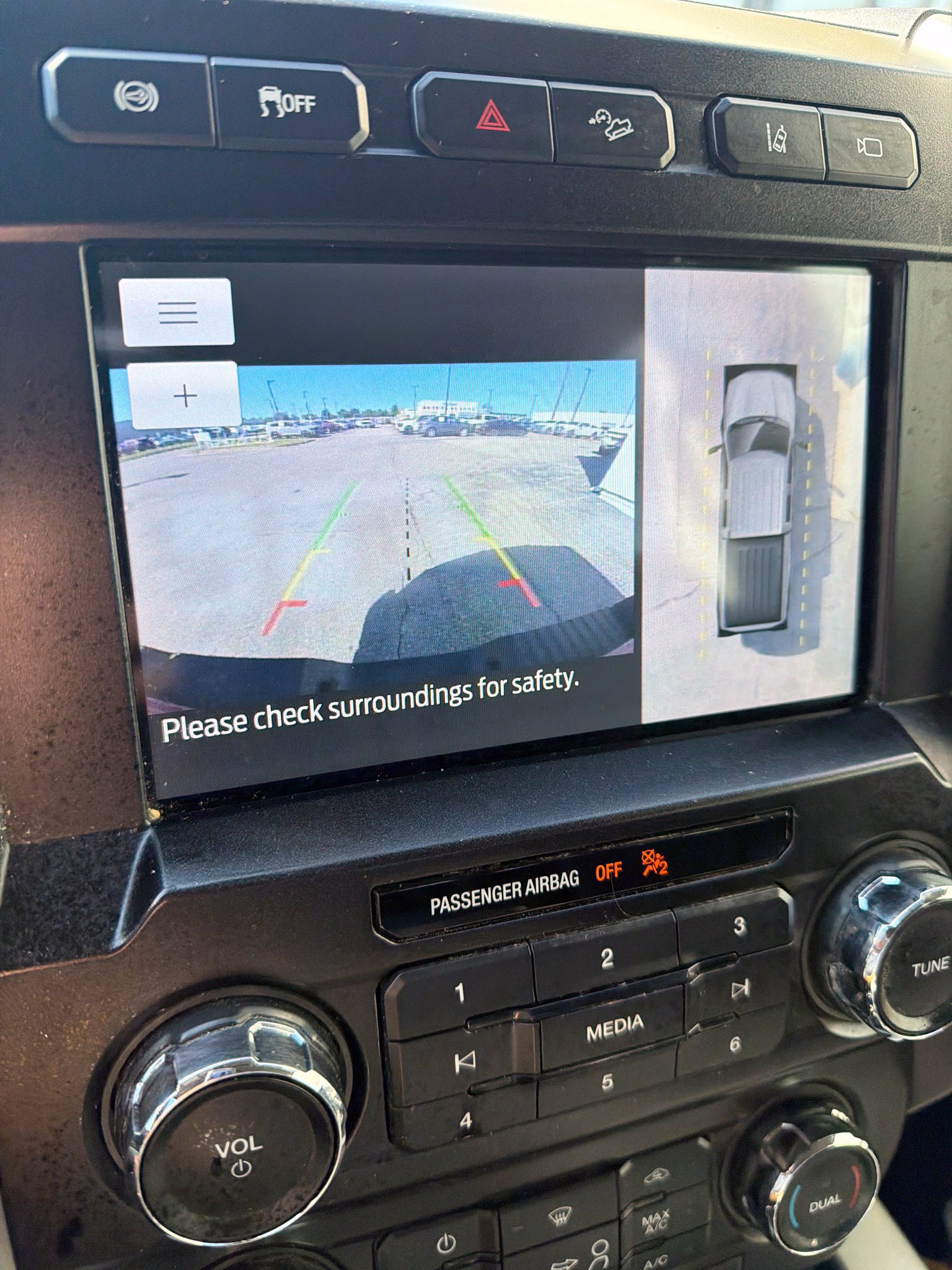Used 2021 Ford F250 Lariat w/ Lariat Ultimate Package AWD/4WD image 9
