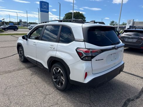 Used 2025 Subaru Forester Limited AWD/4WD image 2