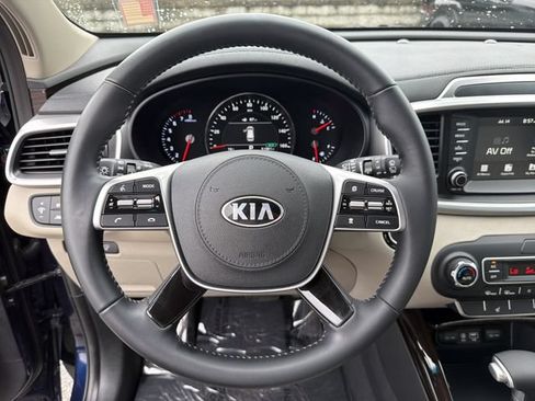 Used 2020 Kia Sorento EX FWD image 17