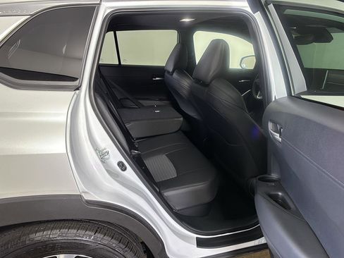 Used 2024 Toyota Corolla Cross AWD Hybrid w/ Convenience Package image 16